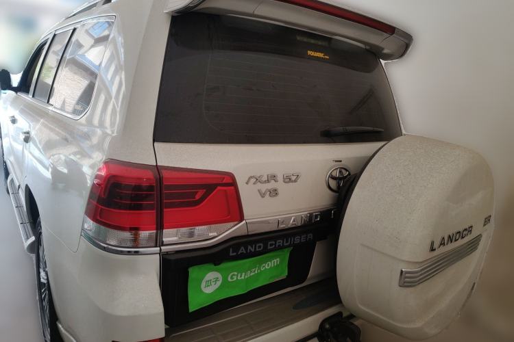 Used Toyota Land Cruiser 2015 4.0L V6 Middle East Low-Trim Version Rear