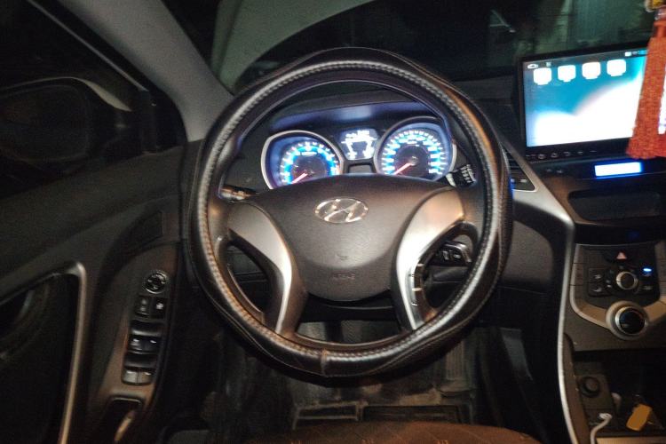 Used Hyundai Elantra (5th Generation / Langdong) 2015 1.6L Manual Fashion Edition