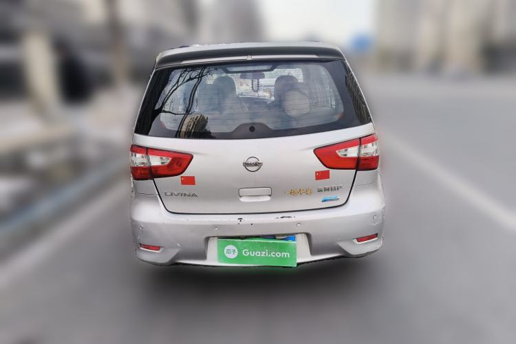 Used Nissan Livina 2013 1.6XE Manual Comfort Edition
