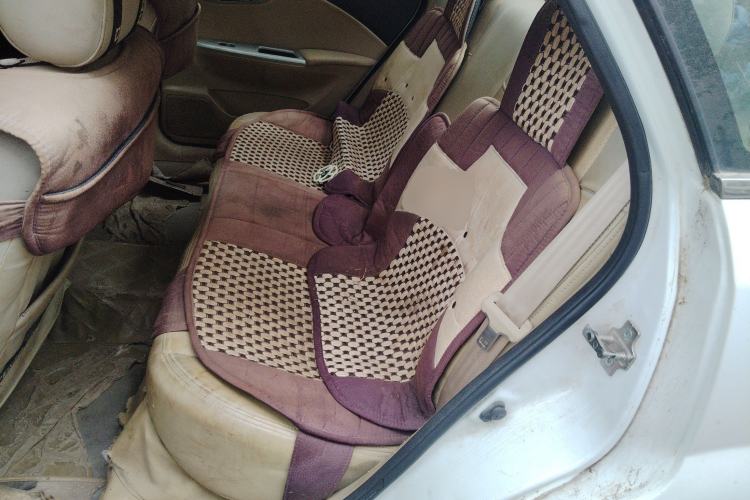 Used Buick Excelle 2011 1.6LX-AT Left Rear Seat