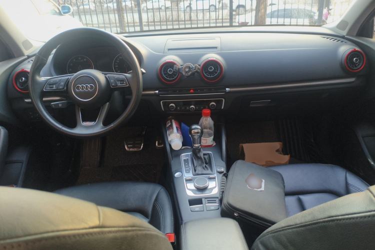 Used Audi A3 2020 Limousine 35 TFSI Style Edition China VI Emission Standard Center Console