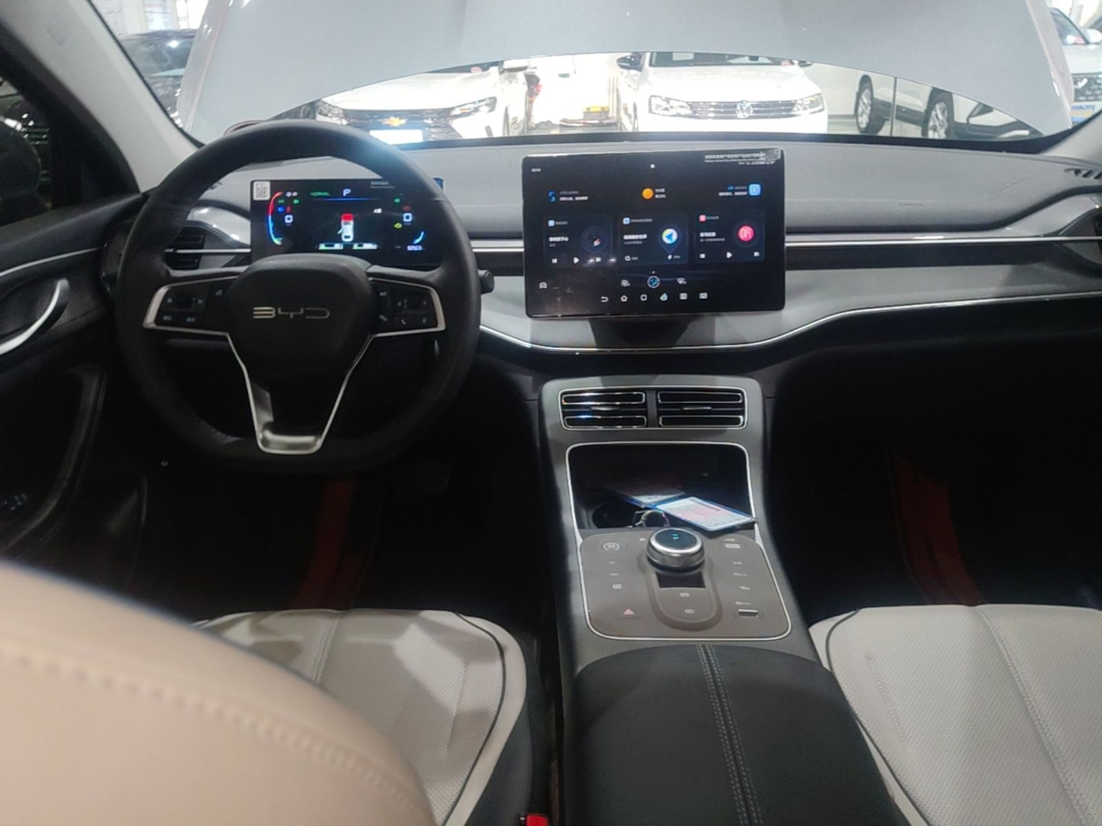 BYD Destroyer 05 2024 HONOR Edition DM-i 55KM Luxury Model — снимка 12