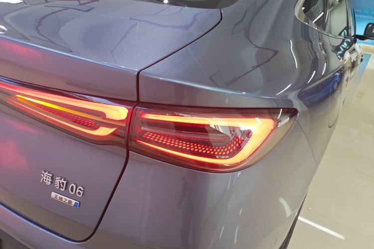 Used BYD Seal 06 New Energy 2025 DM-i Smart Drive 120KM Deluxe Model Exterior 3