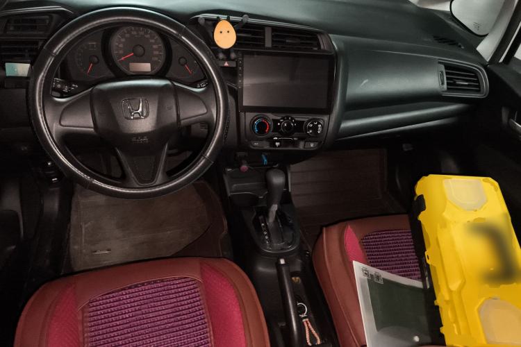 Used Honda Fit 2018 1.5L CVT Comfort Sunroof Version Center Console