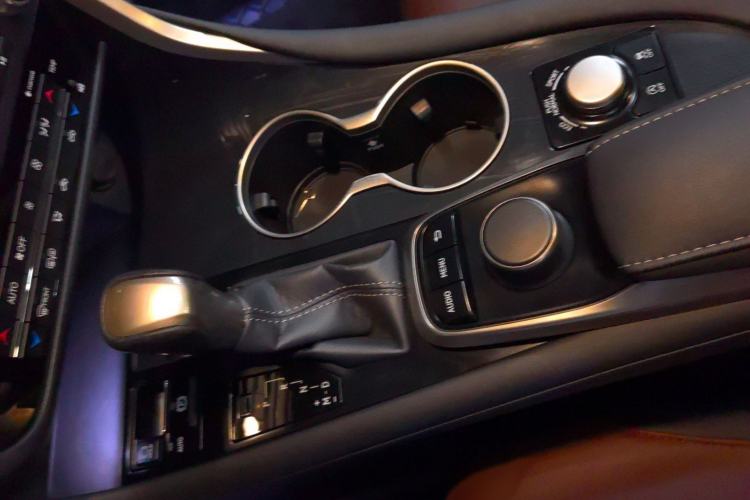 Used Lexus RX 2016 300 Two-Wheel Drive Elite Version China V Standard