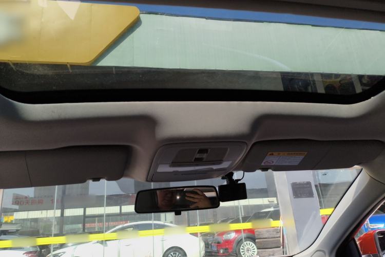 Used Roewe i6 2017 20T Automatic Flagship Edition Headliner