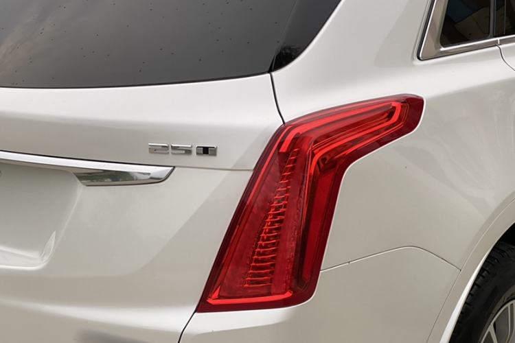 Used Cadillac XT5 2018 25T Luxury Model