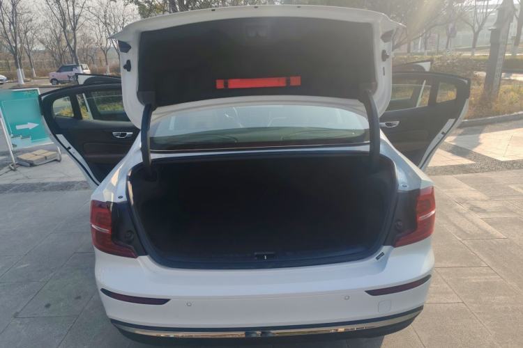 Used Volvo S60 2025 B4 Zhiyuan Luxury Edition