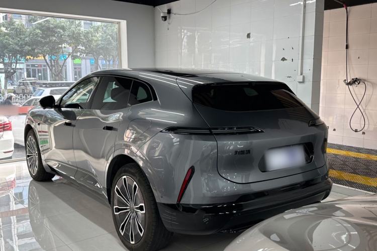 Used Avatr 07 2024 Max Extended-Range Edition Left Side