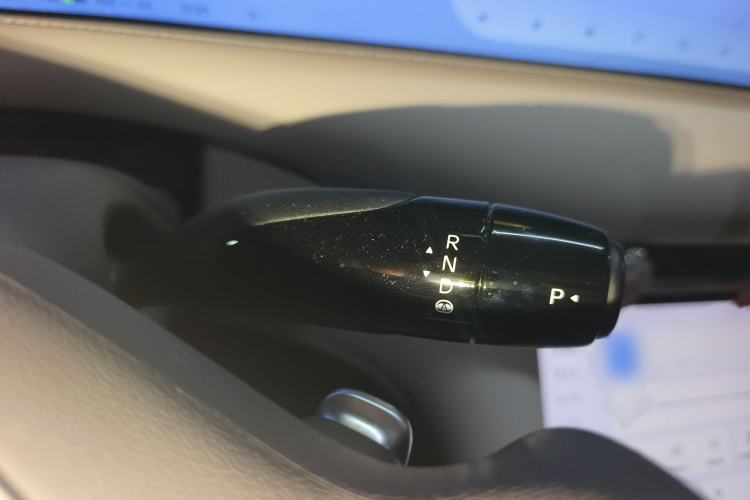 Used IM LS6 2023 Max Standard Edition Gear Lever