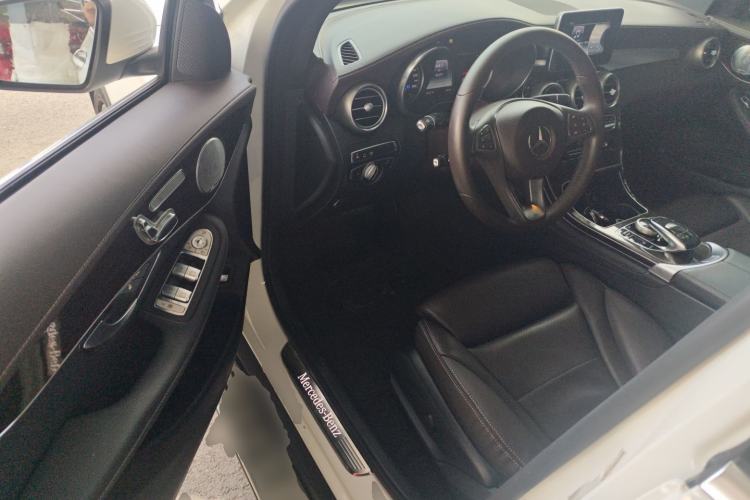 Used Mercedes-Benz GLC 2017 GLC 260 4MATIC Luxury Model