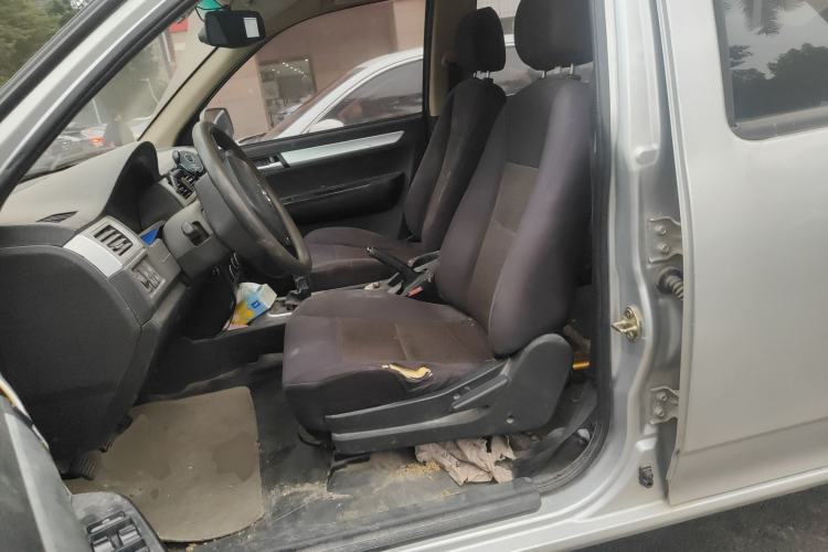 Used CHANGAN KAICHENG Shenqi F30 2018 1.5L Comfort Plus Long Wheelbase DAM15L Left Front Seat