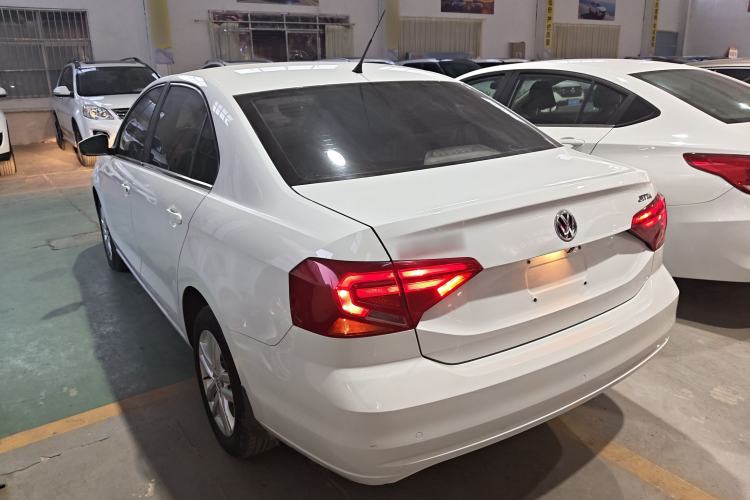 Used Volkswagen Jetta 2019 Dream Edition 1.4L Manual Fashion Version