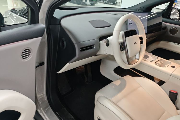 Used Li Auto i6 2025 Model Two-Wheel-Drive Standard Type