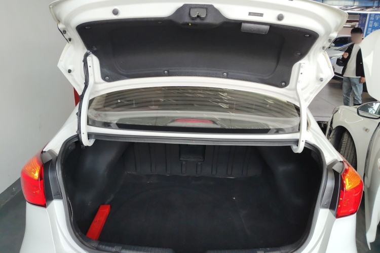 Used Kia K3 2015 1.6L Automatic GLS
