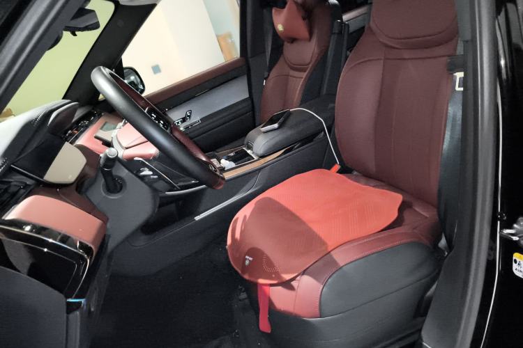 Used Land Rover Range Sport 2024 400PS Dynamic SE
