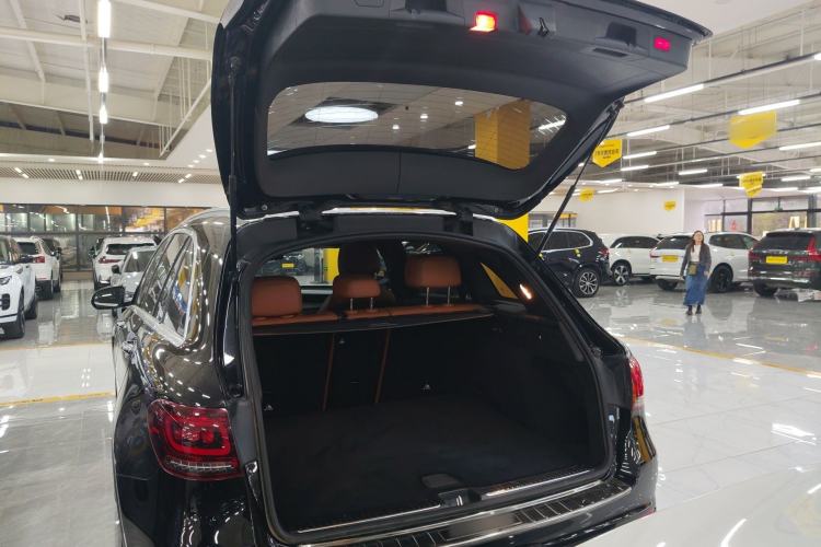 Used Mercedes-Benz GLC 2020 Facelifted GLC 260 L 4MATIC Dynamic Edition Trunk