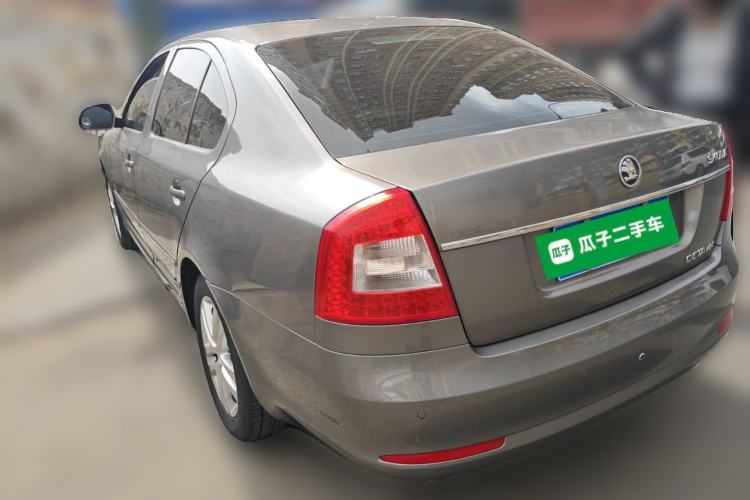 Used Skoda Octavia 2014 1.6L Automatic Yijun Edition Rear Left 45 Deg