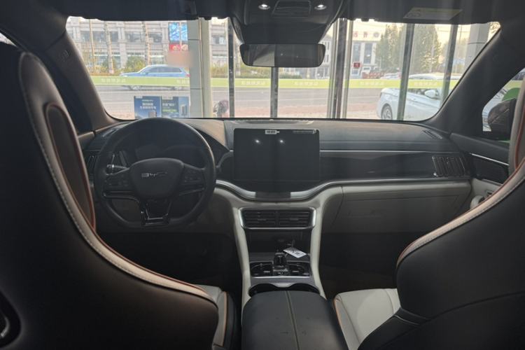 Used BYD Song PLUS New Energy 2024 Honor Edition EV 520km Luxury Model
