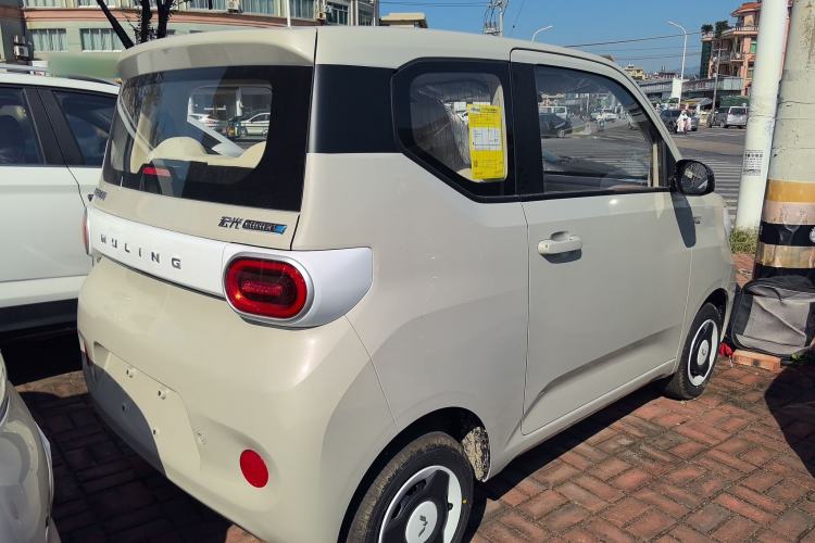 Used Wuling Hongguang MINIEV 2024 3rd Generation 215km Youth Edition
