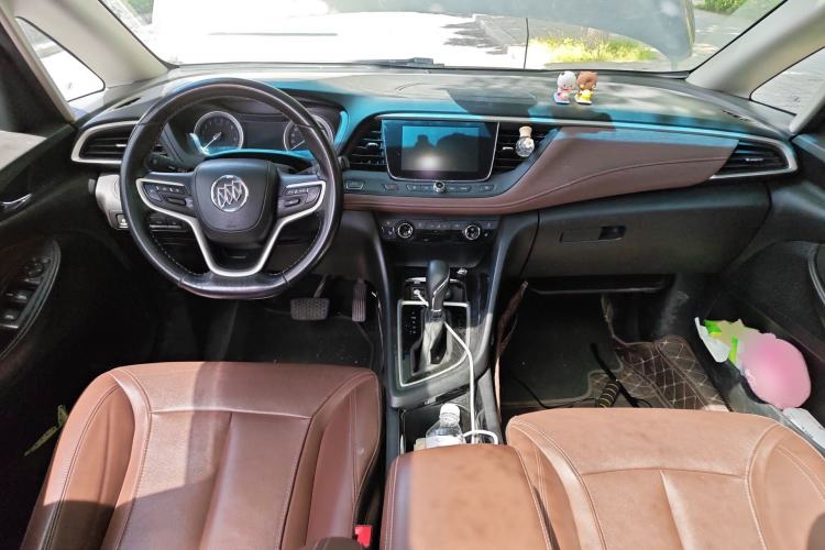 Used Buick GL6 2019 18T 6-Seater Connected Luxury Version China VI Standard Center Console