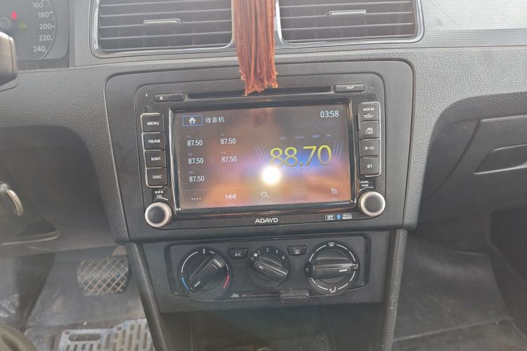 Used Volkswagen Santana 2013 1.6L Automatic Fashion Edition