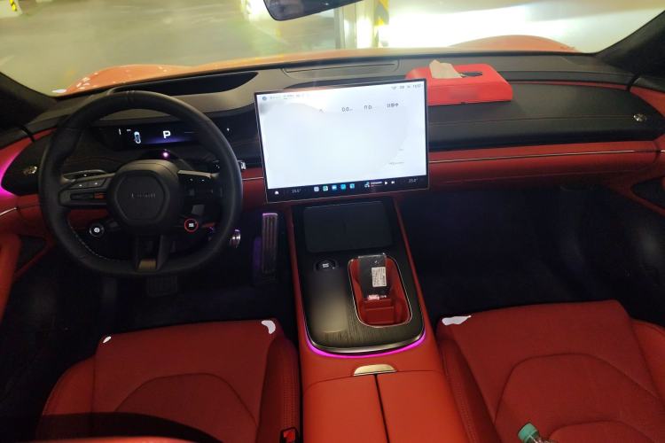 Used Xiaomi Auto SU7 2024 Four-Wheel Drive Ultra-Long Range Advanced Intelligent Driving Max Edition