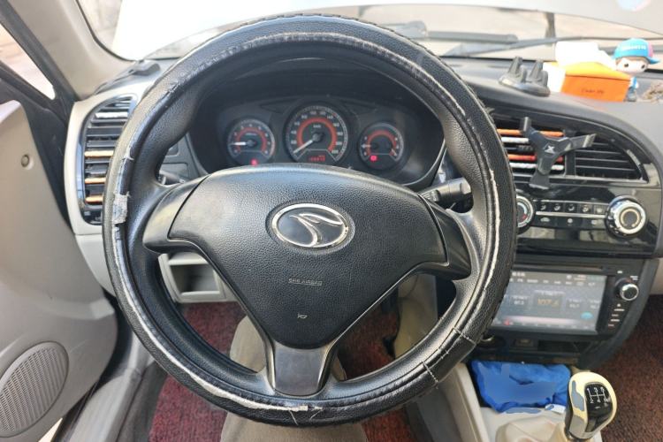 Used Soueast V3 Lingyue 2012 1.5L Manual Comfort Edition
