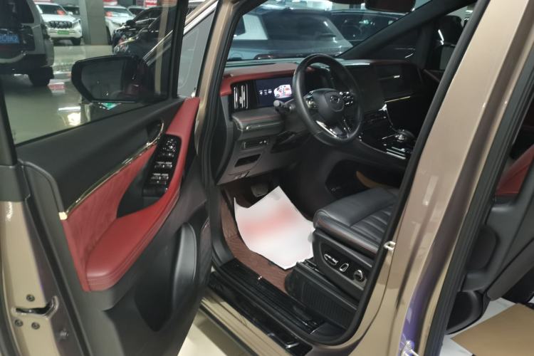 Used GAC Trumpchi M8 2023 Zongshi Series Dual-Motor Flagship Edition