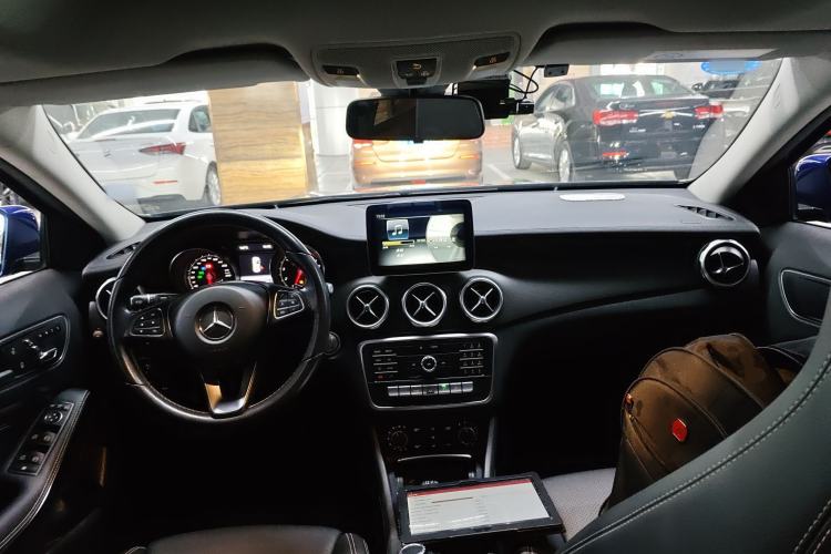 Used Mercedes-Benz GLA 2017 GLA 200 Fashion Model