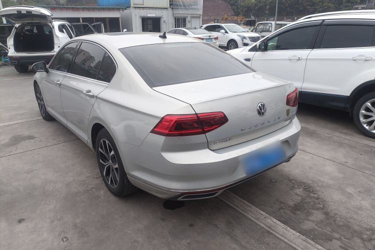 Used Volkswagen Magotan 2020 330TSI DSG Leading Model Rear Left 45 Deg