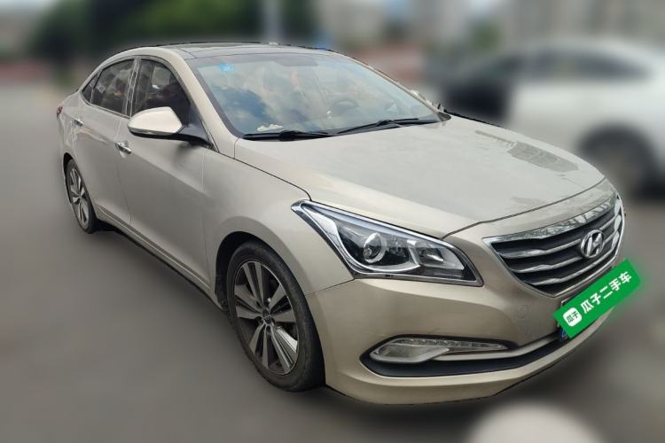 Used Hyundai Mistra 2014 1.8L Automatic Deluxe DLX Model Front Right 45 Deg