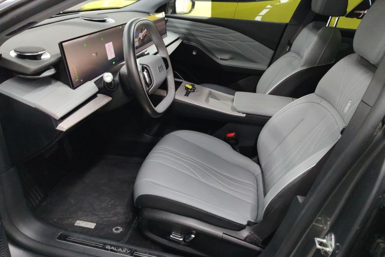 Used Geely Galaxy E8 2024 550 km Range Rear-Drive Dragon Edition