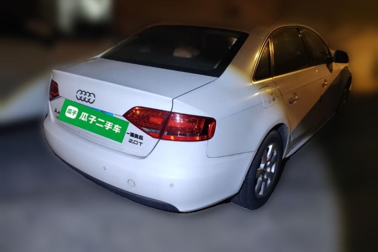 Used Audi A4L 2012 2.0 TFSI automatic Comfort trim level