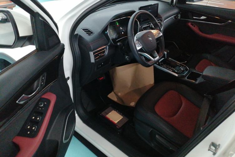 Used Bestune T33 2019 1.6L Automatic Connected Smart Cool Version China V Emission Standard