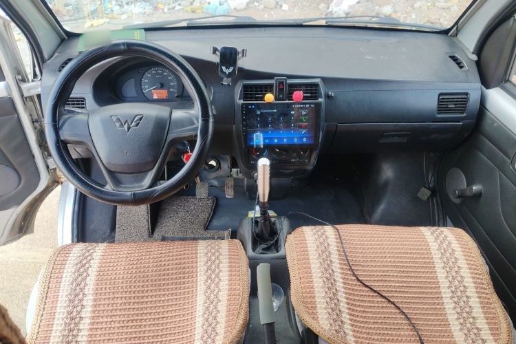 Used Wuling Rongguang 2014 1.2L S Base Model Center Console