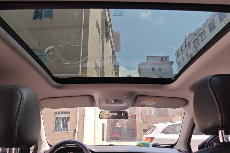 Used Roewe RX5 2018 20T Two-Wheel Drive Automatic Internet Smart Luxury Edition
