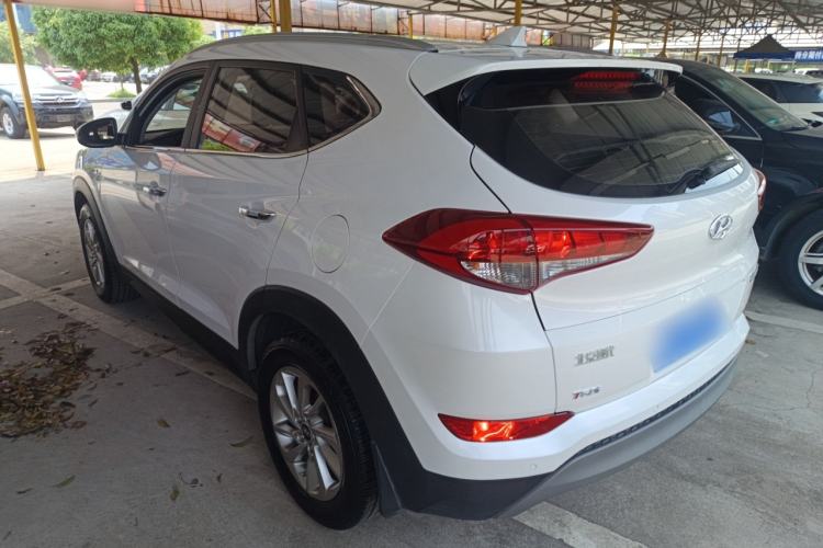 Used Hyundai Tucson 2015 1.6T Dual-Clutch Two-Wheel-Drive Smart Model Rear Left 45 Deg