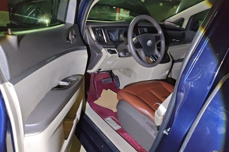 Used Buick GL8 2013 2.4L CT Luxury Business Comfort Edition Driver Seat