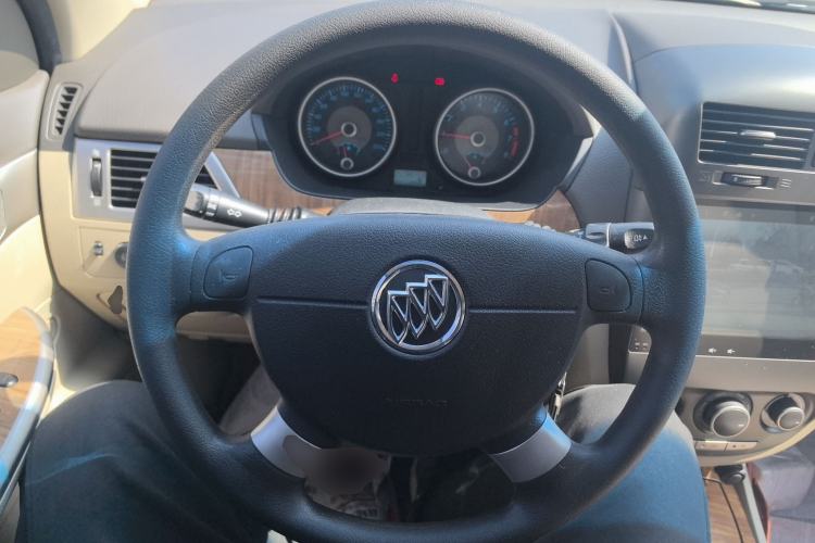 Used Buick Excelle 2015 1.5L Manual Classic Trim
