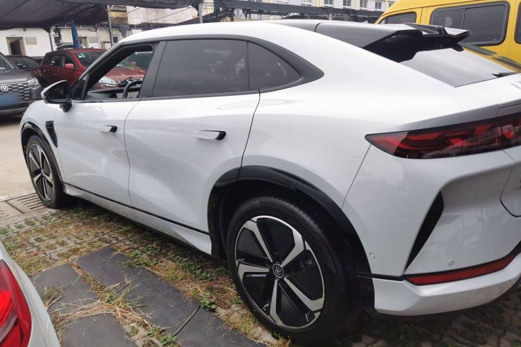 Used BYD Song L EV 2025 Intelligent Driving Version 662 km LiDAR Excellence Edition