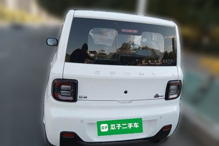 Used Geely Galaxy Panda 2024 Panda Mini 200km Endurance Bear
