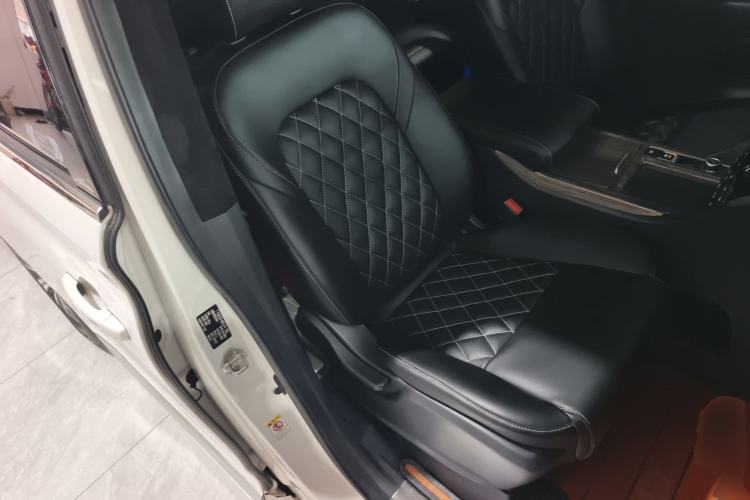 Used GAC Trumpchi M8 2020 Flagship Model 390T Prestige Edition Right Front Seat