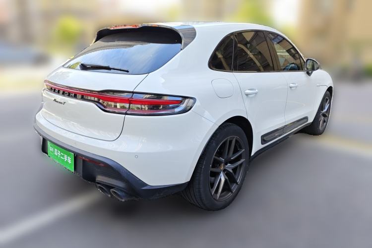Used Porsche Macan 2023 Macan T 2.0T Rear Right 45 Deg