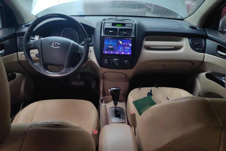 Used Kia Sportage 2012 2.0L Automatic Two-Wheel Drive GL Trim Center Console