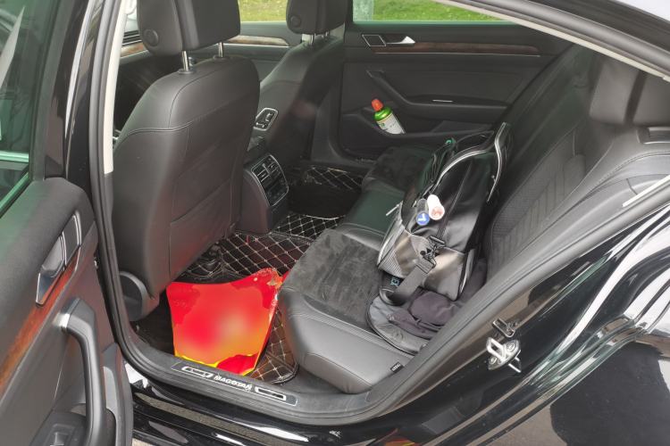 Used Volkswagen Magotan 2018 380TSI DSG Prestige Model Left Rear Seat