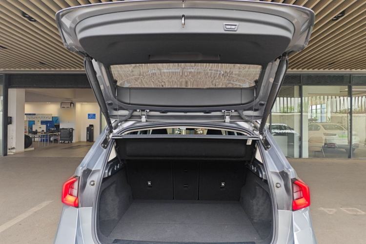 Used BMW X1 2024 xDrive25Li M Sport Package Trunk