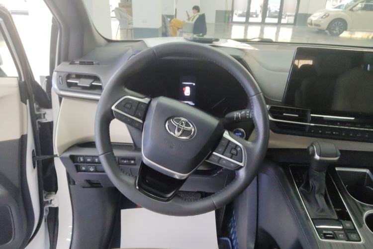 Used Toyota SIENNA 2021 2.5L Hybrid Premium Edition
