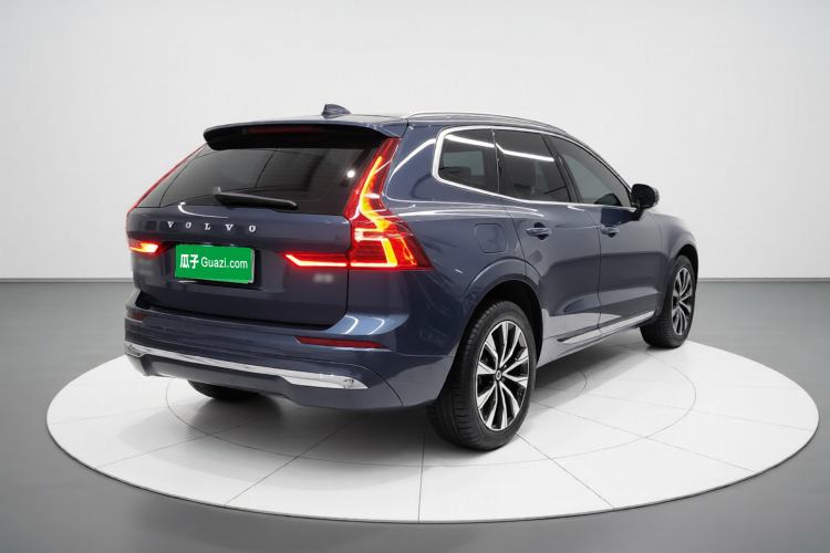 Used Volvo XC60 2023 B5 4x4 Smart Luxury Edition