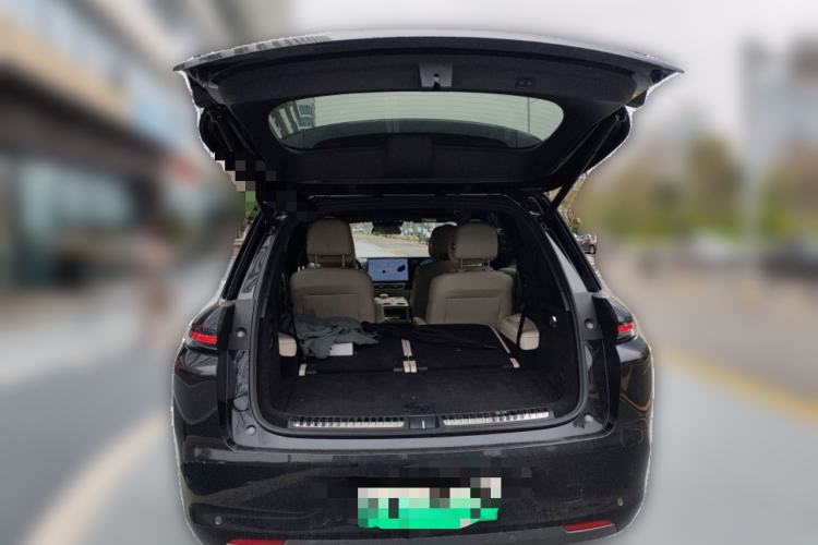 Used Li Auto L8 2023 Pro Model
